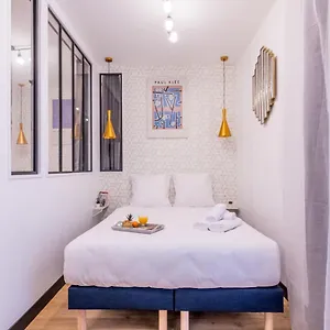 https://apartments-ws-champs-elysees-colomb.fr-paris.fr